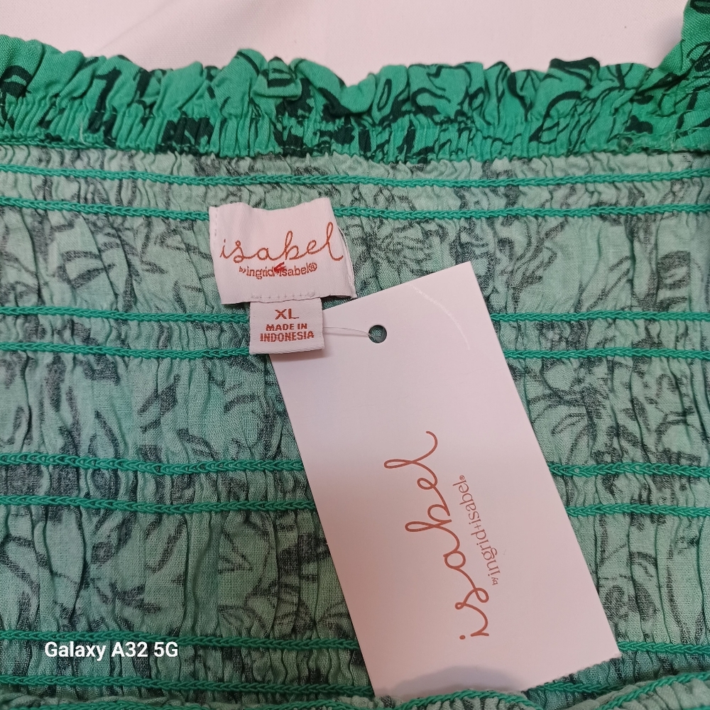 Isabel vy Ingrid+isabel Women SZ XL Green Floral Smocked Women's Top - Picture 9 of 11